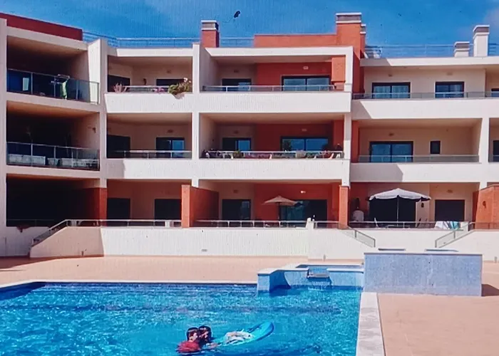 Meia Floor Lägenhet *